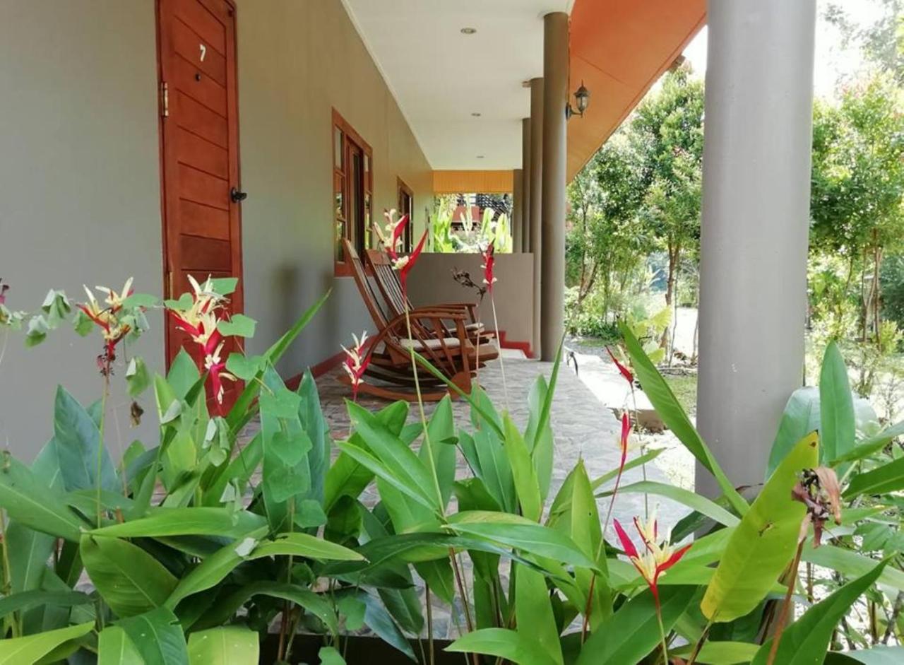 Lanta Wanida Resort Ko Lanta Extérieur photo